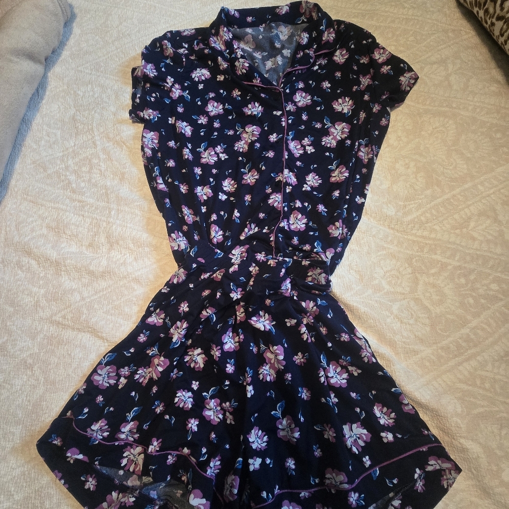 Draper James Navy and Pink Pajama Set